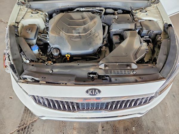 2019 KIA CADENZA