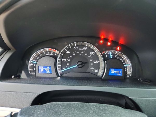 2014 TOYOTA CAMRY