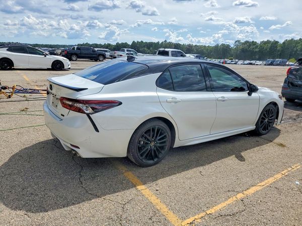 2023 TOYOTA CAMRY