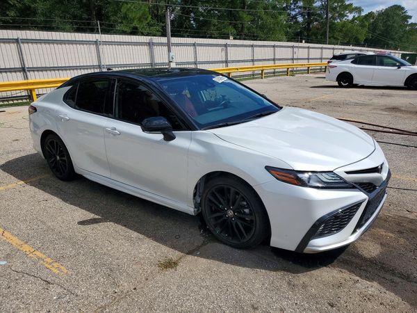 2023 TOYOTA CAMRY