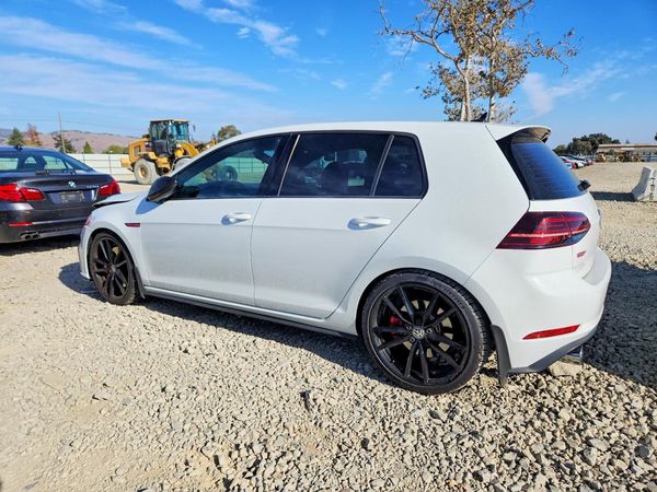 2018 VOLKSWAGEN GTI S, SE, Autobahn