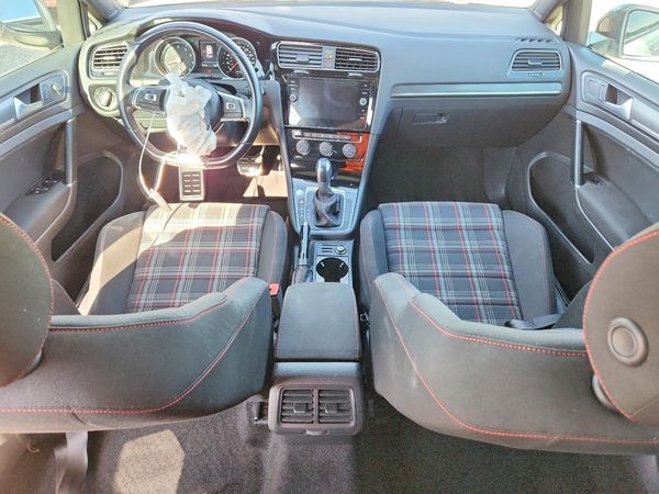 2018 VOLKSWAGEN GTI S, SE, Autobahn