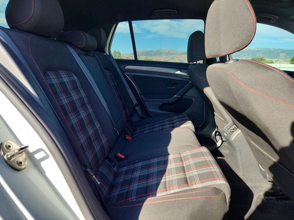 2018 VOLKSWAGEN GTI S, SE, Autobahn