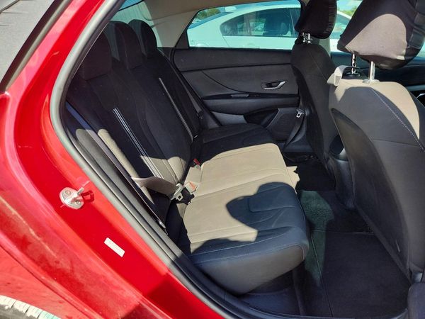 2022 HYUNDAI ELANTRA