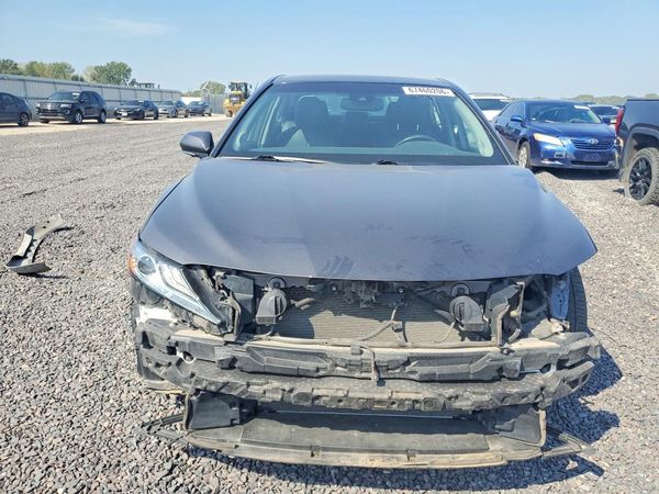 2018 TOYOTA CAMRY