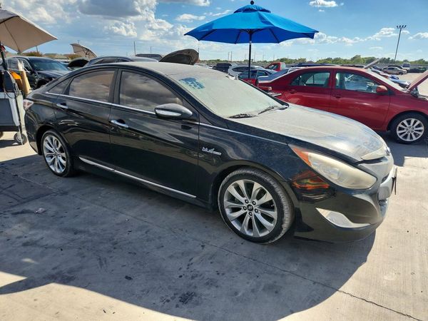 2012 HYUNDAI SONATA