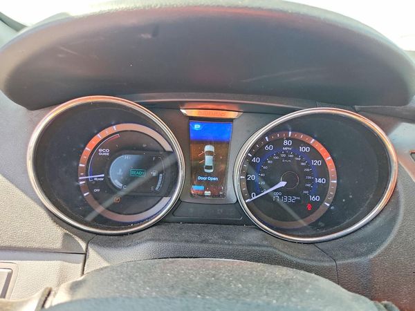 2012 HYUNDAI SONATA