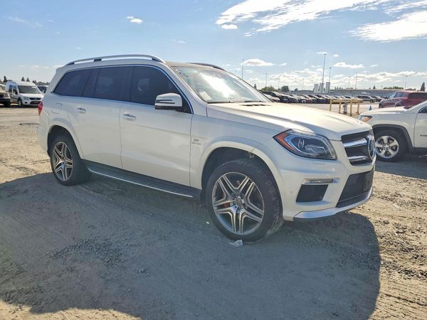 2014 MERCEDES-BENZ GL GL63 AMG 4-MATIC — Passenger 3/4