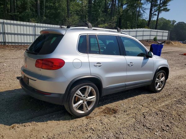 2017 VOLKSWAGEN TIGUAN SEL