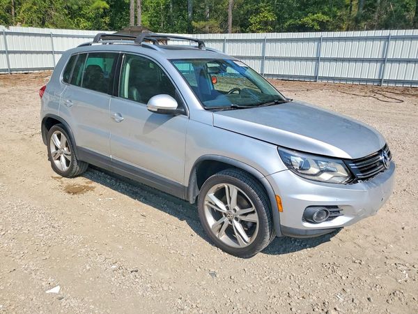 2017 VOLKSWAGEN TIGUAN SEL