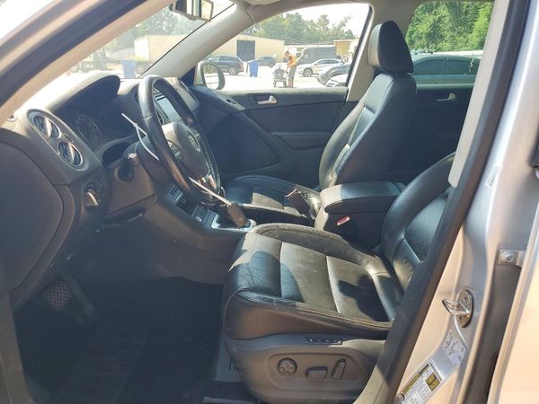 2017 VOLKSWAGEN TIGUAN SEL