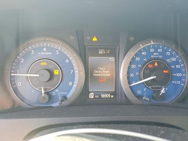 2018 TOYOTA SIENNA LE