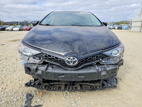 2018 TOYOTA COROLLA