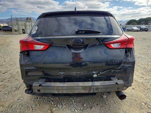 2018 TOYOTA COROLLA
