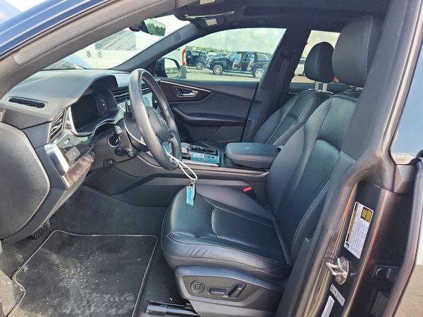 2021 AUDI Q8