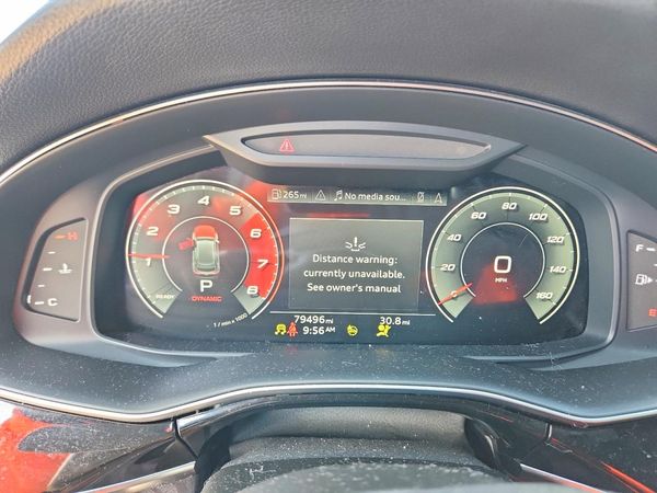 2021 AUDI Q8