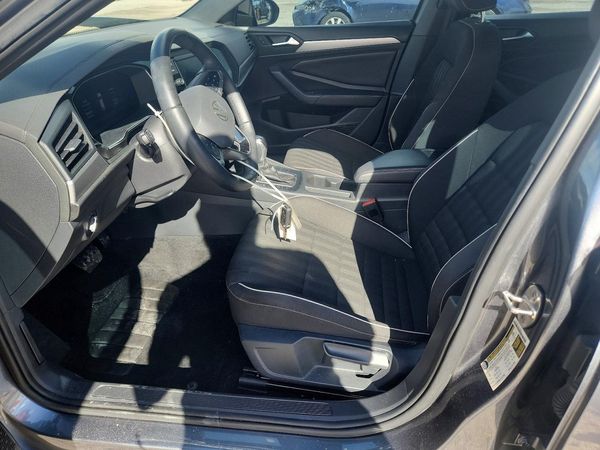 2022 VOLKSWAGEN JETTA — DENT