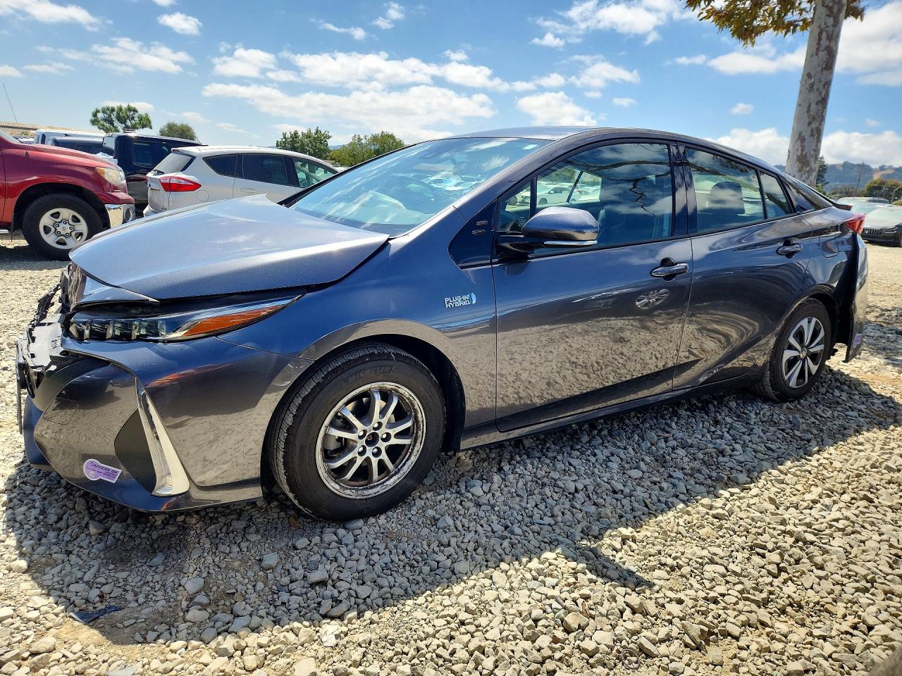 2018 TOYOTA PRIUS Plus/Premium/Advanced