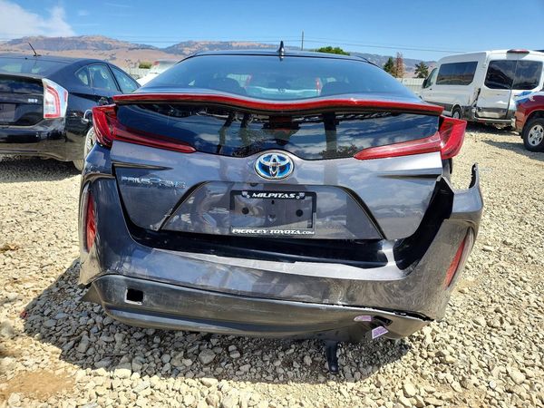 2018 TOYOTA PRIUS Plus/Premium/Advanced
