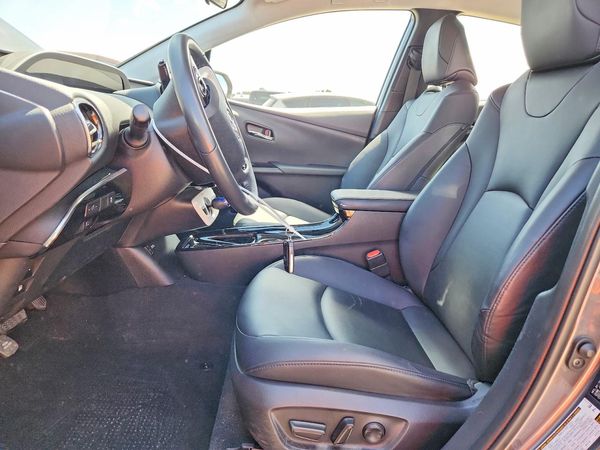 2018 TOYOTA PRIUS Plus/Premium/Advanced