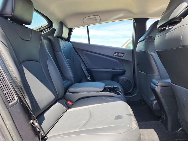 2018 TOYOTA PRIUS Plus/Premium/Advanced