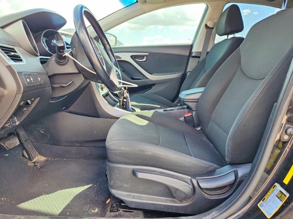 2015 HYUNDAI ELANTRA GLS(Middle)