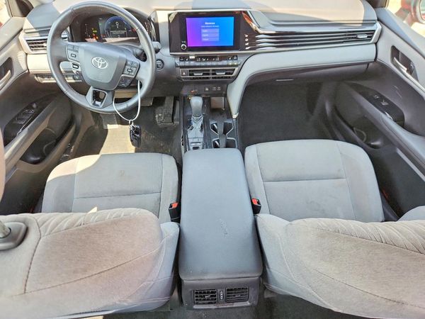 2025 TOYOTA CAMRY
