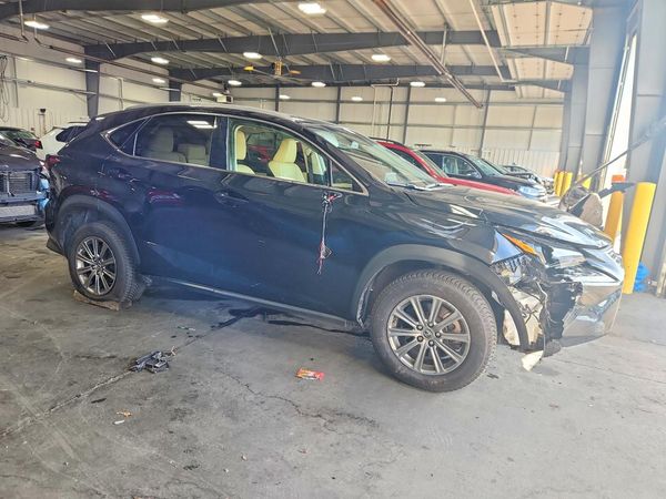 2018 LEXUS NX 300 300 Luxury — Passenger 3/4