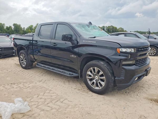 2020 CHEVROLET SILVERADO RST — Passenger 3/4