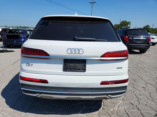 2020 AUDI Q7 quattro Premium