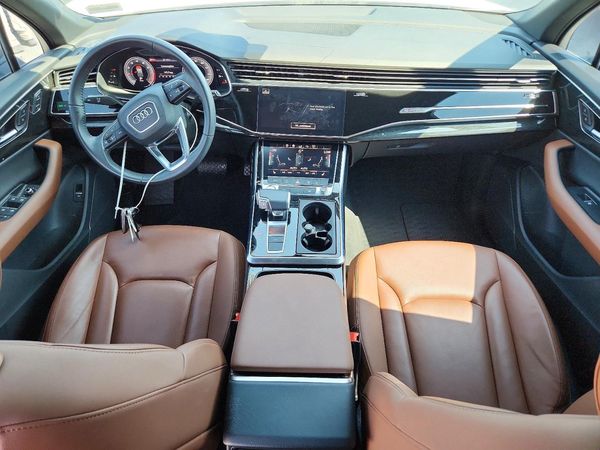 2020 AUDI Q7 quattro Premium
