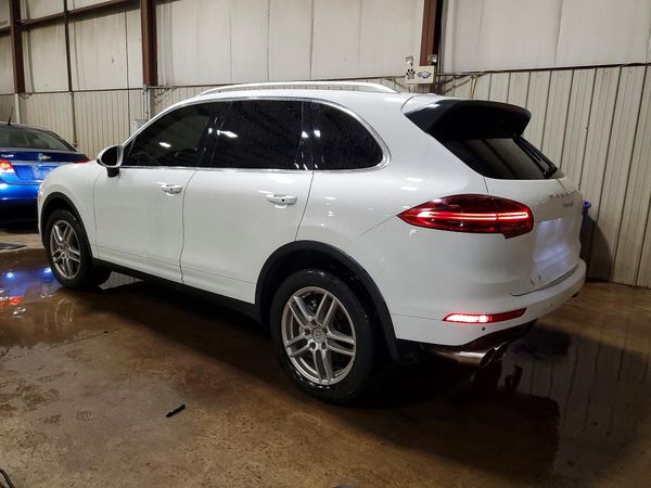 2017 PORSCHE CAYENNE