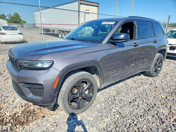 2023 JEEP GRAND CHEROKEE Laredo, Altitude