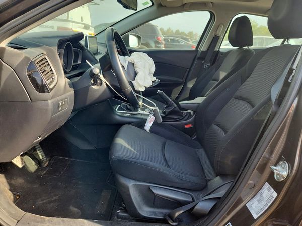 2016 MAZDA 3