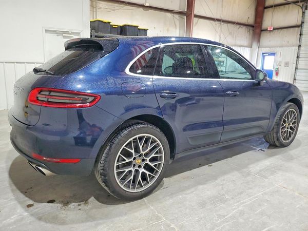 2017 PORSCHE MACAN