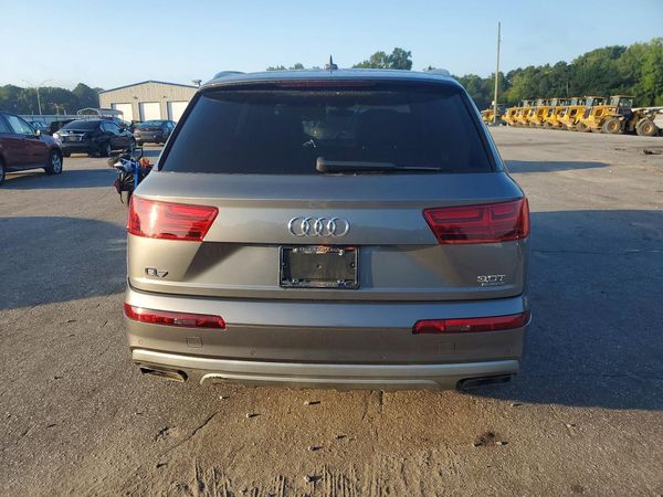 2017 AUDI Q7 quattro Premium Plus — DIRR
