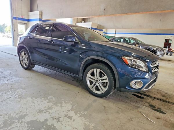 2020 MERCEDES-BENZ GLA GLA250-4M