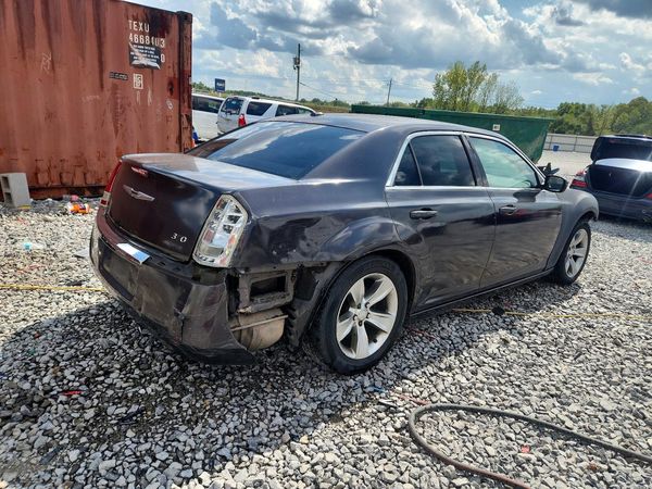 2014 CHRYSLER 300