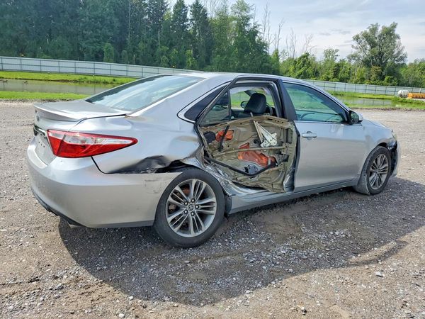 2015 TOYOTA CAMRY