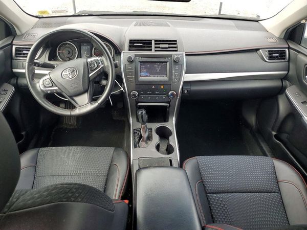 2015 TOYOTA CAMRY