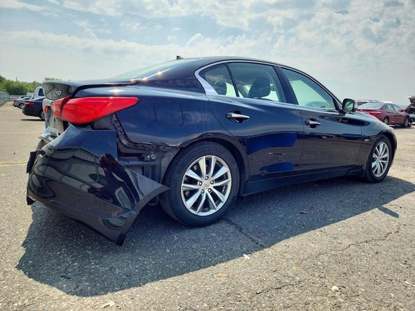2017 INFINITI Q50