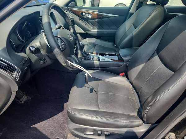 2017 INFINITI Q50