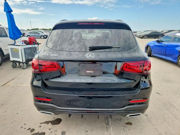2022 MERCEDES-BENZ GLC GLC300