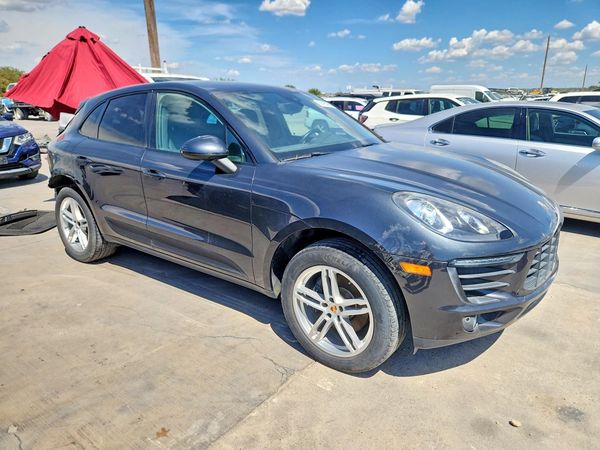2018 PORSCHE MACAN