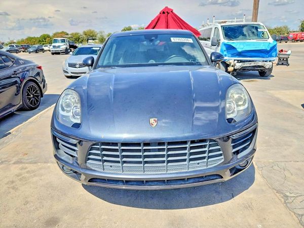 2018 PORSCHE MACAN