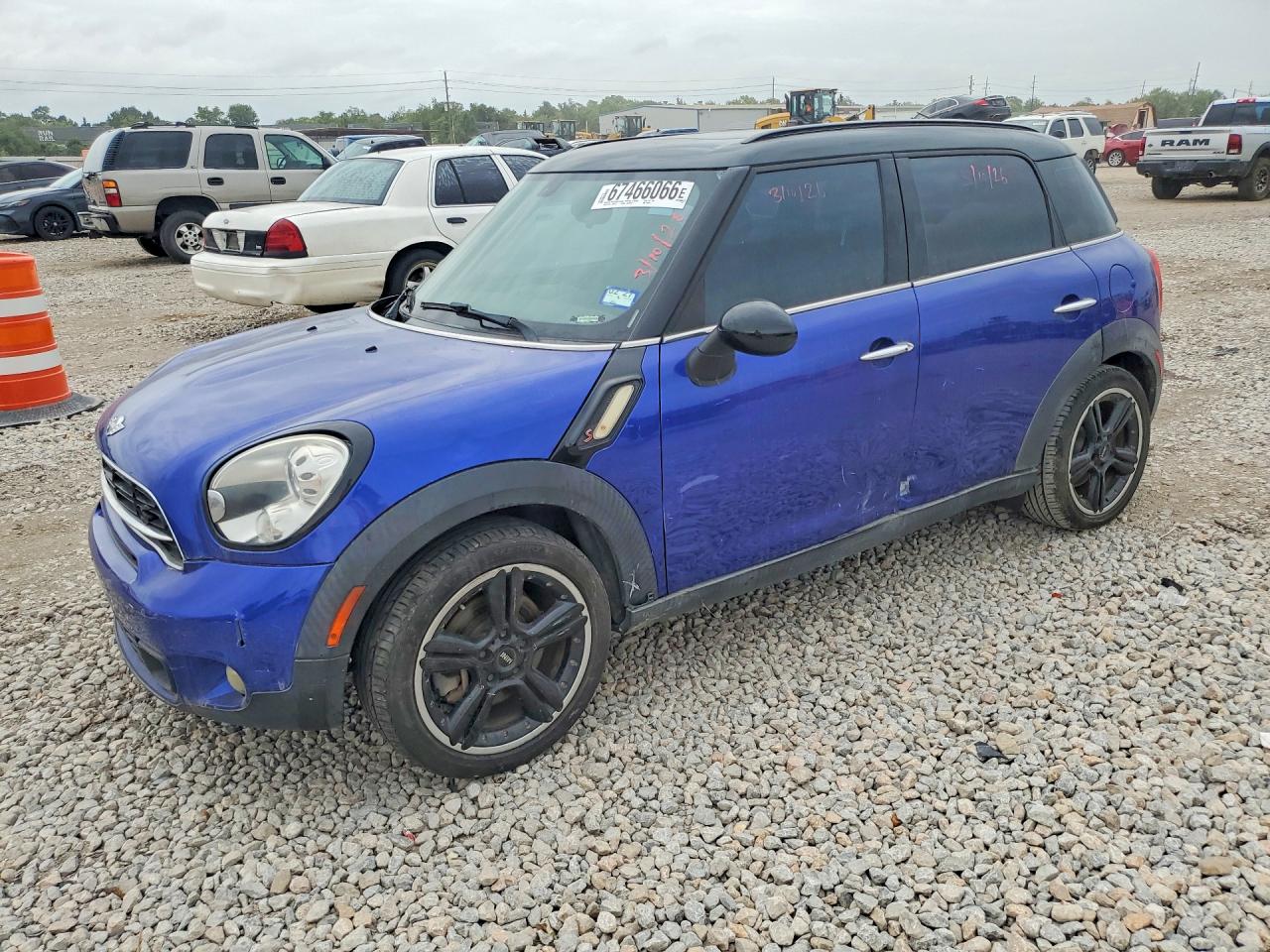 2016 MINI COOPER