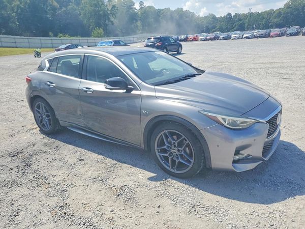 2018 INFINITI QX30