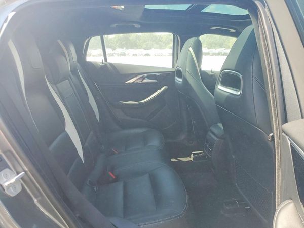 2018 INFINITI QX30