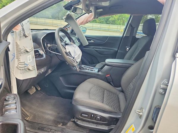 2020 CHEVROLET EQUINOX LT (2FL) — DENT