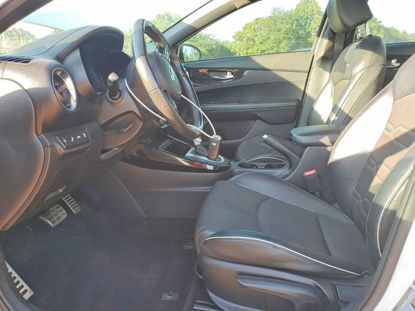 2020 KIA FORTE GT Line